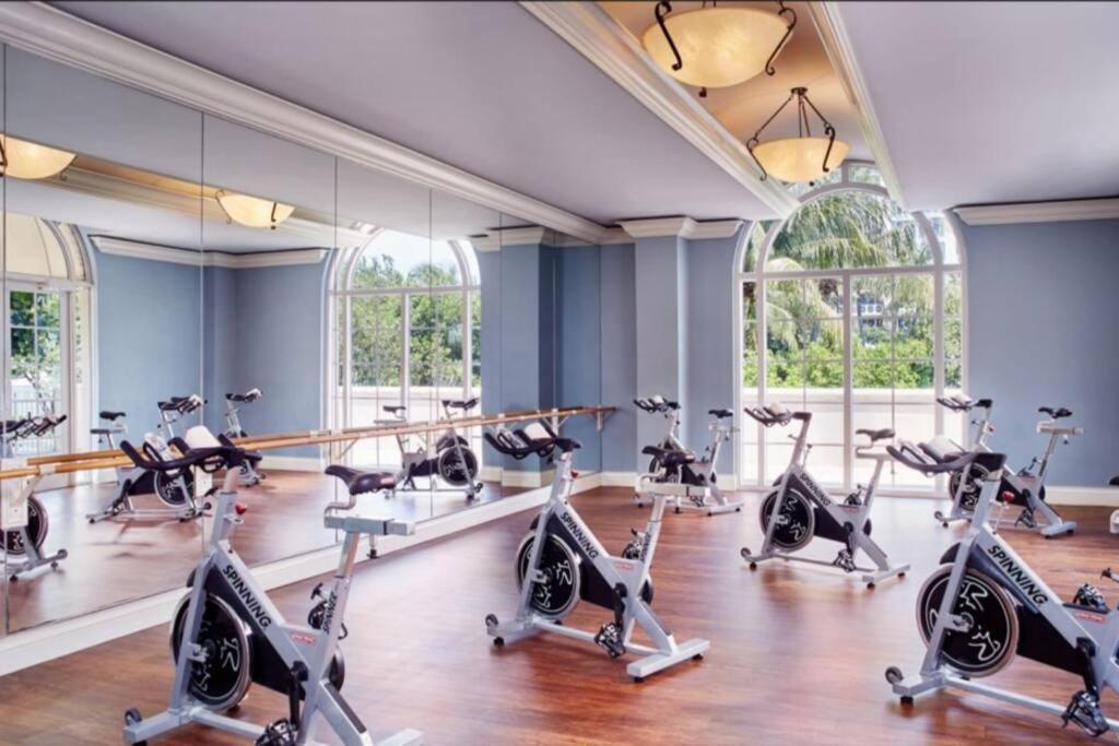 Charming 5 Star Condo Unit Situated At Ritz Carlton-Key Biscayne Miami Exterior foto